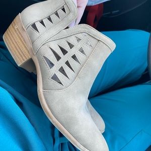 Fall ankle booties